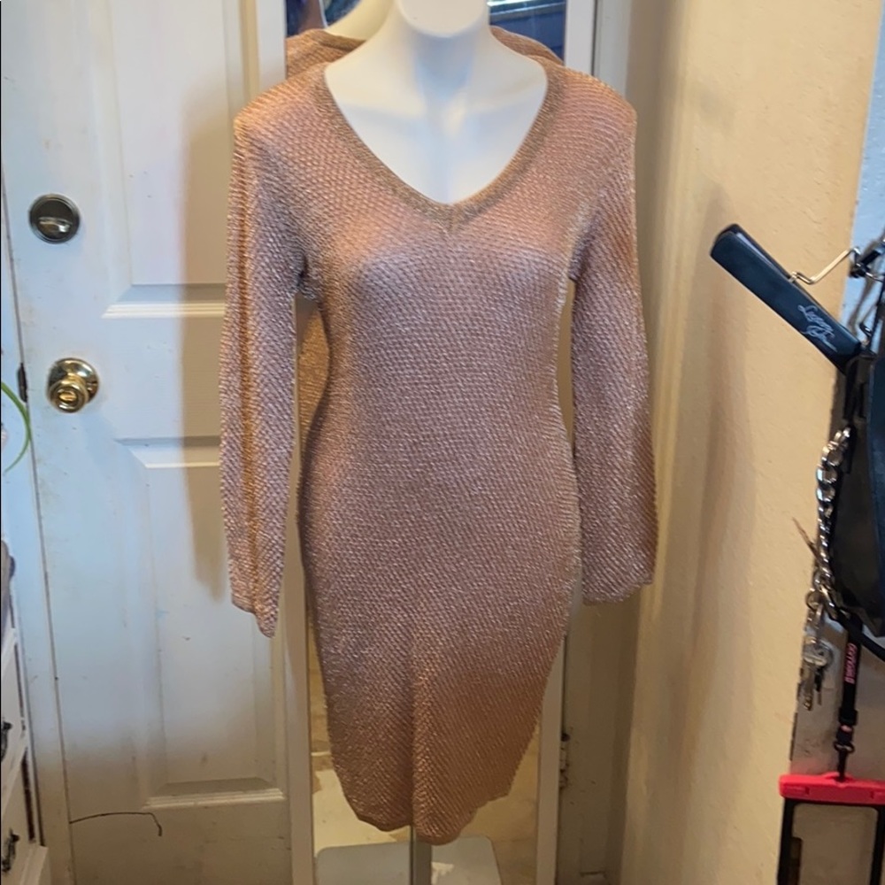 Metallic rose gold fashion nova dress - Picture 3 of 6